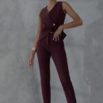 Calça clássica cintura subida com detalhe elástico