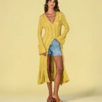 Casaco comprido perfurado