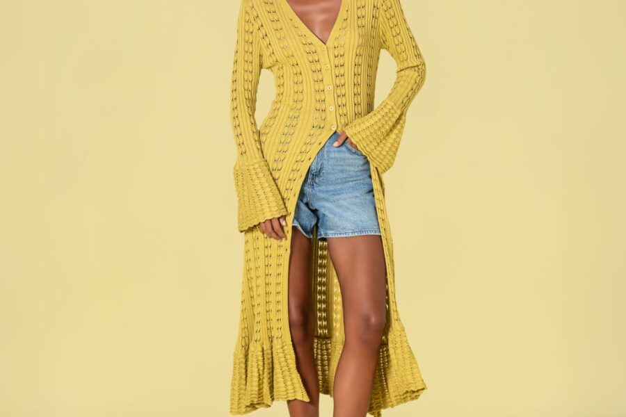 Casaco comprido perfurado